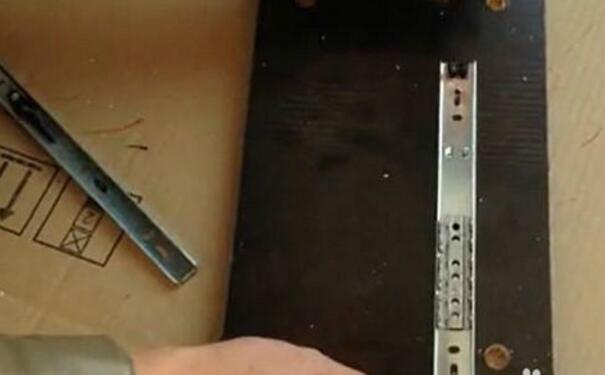猴吉吉教你简单安装整体电视柜的详细步骤