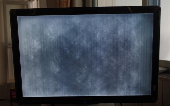 液晶电视出现灰色屏幕的原因和维护方法